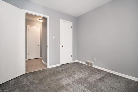 7903 Ackley Rd, Parma, OH 44129 photo 20