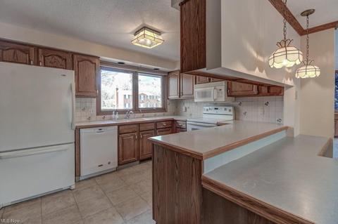 5141 Dresden Dr NW, Canton, OH 44708 photo 12
