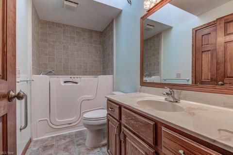 5141 Dresden Dr NW, Canton, OH 44708 photo 19