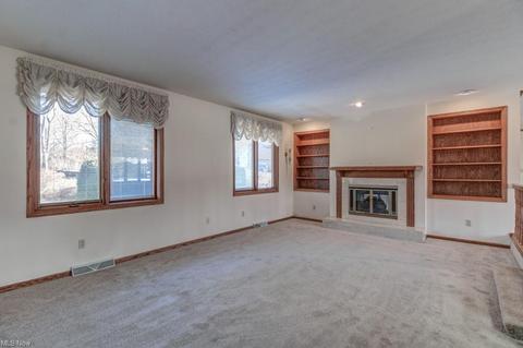 5141 Dresden Dr NW, Canton, OH 44708 photo 4