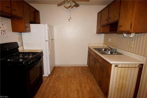 5651 Broadview Rd #E1, Parma, OH 44134 photo 7