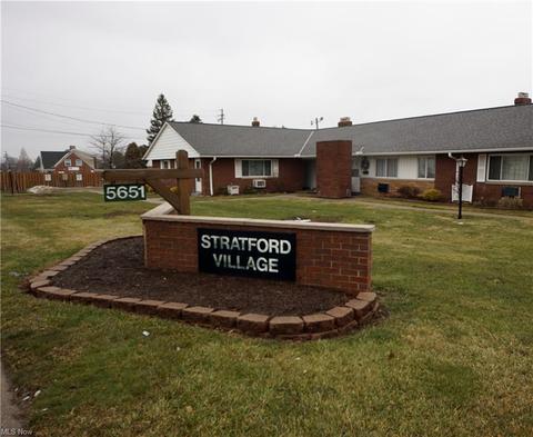 5651 Broadview Rd #E1, Parma, OH 44134 photo 2