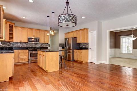 7825 Viewmount Dr, Concord, OH 44077 photo 5
