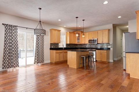 7825 Viewmount Dr, Concord, OH 44077 photo 4