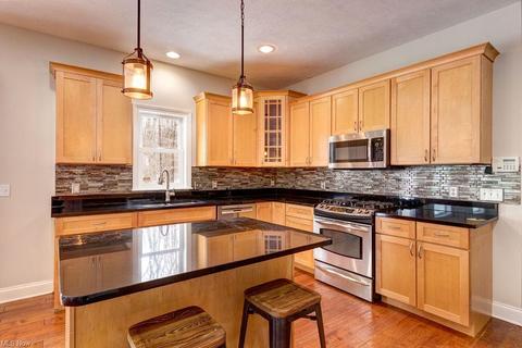 7825 Viewmount Dr, Concord, OH 44077 photo 8