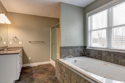 7825 Viewmount Dr, Concord, OH 44077 photo 29