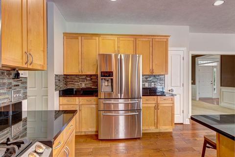 7825 Viewmount Dr, Concord, OH 44077 photo 9