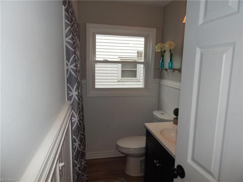 6170 Stanbury, Parma, OH 44129 photo 9