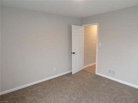 6170 Stanbury, Parma, OH 44129 photo 8