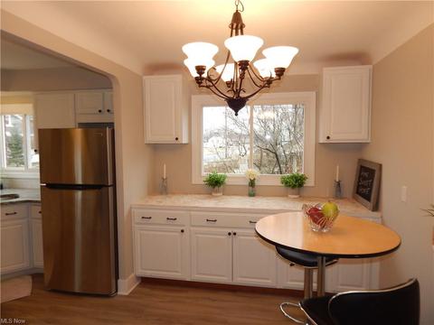 6170 Stanbury, Parma, OH 44129 photo 17