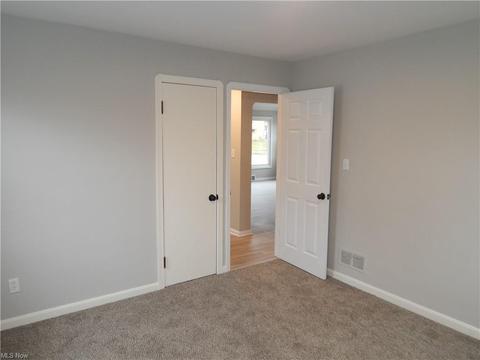 6170 Stanbury, Parma, OH 44129 photo 6