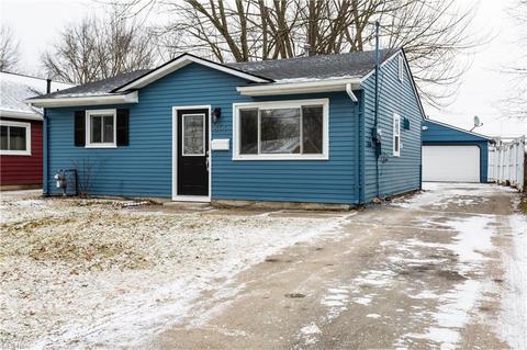 814 Longson Ave, Elyria, OH 44035 photo 3