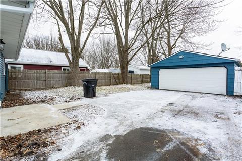 814 Longson Ave, Elyria, OH 44035 photo 4