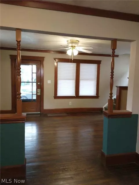 424 Kenyon Ave, Elyria, OH 44035 photo 4