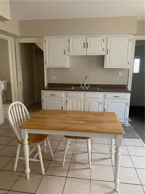 3983 E 54th St, Newburgh Heights, OH 44105 photo 5