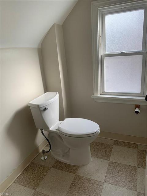 3983 E 54th St, Newburgh Heights, OH 44105 photo 20