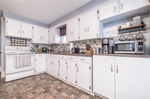 236 Bellflower Ave NW, Canton, OH 44708 photo 6
