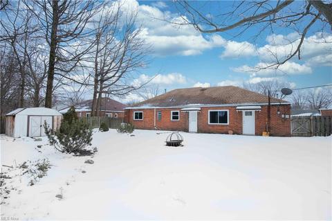 27371 Beech Dr, Euclid, OH 44132 photo 27