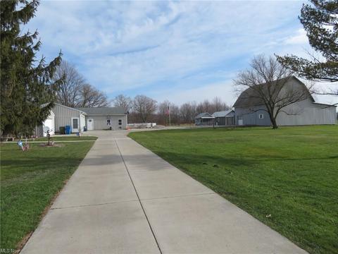 19329 St Rt 301, Lagrange, OH 44050 photo 3