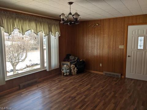 635 Bear Run, Cairo, WV 26337 photo 4