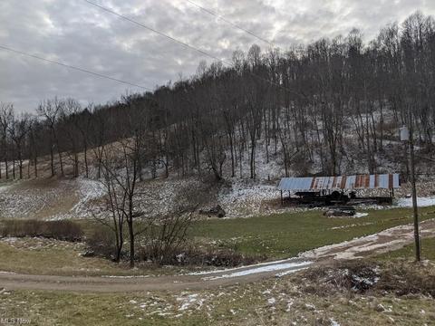 635 Bear Run, Cairo, WV 26337 photo 27