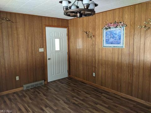635 Bear Run, Cairo, WV 26337 photo 6