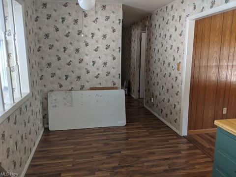 635 Bear Run, Cairo, WV 26337 photo 9