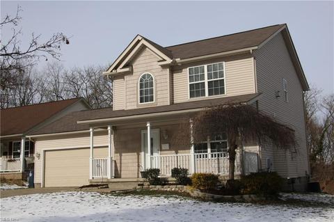 775 Bisson Ave, Akron, OH 44307 photo 3