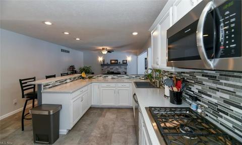 4475 Lynn Rd, Ravenna, OH 44266 photo 6