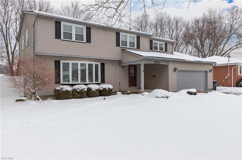 86 Mayflower Dr, Boardman, OH 44512 photo 2