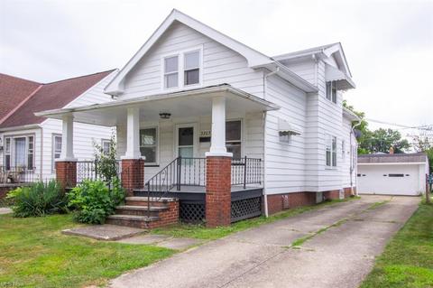 3203 Ingleside Dr, Parma, OH 44134 photo 1