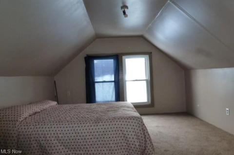 406 Elm St, Struthers, OH 44471 photo 15
