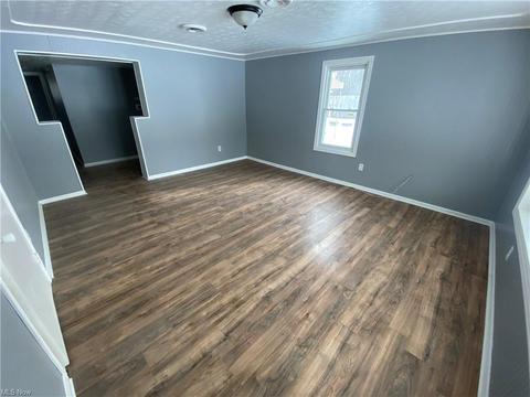 5295 Rolling Ave, Lorain, OH 44055 photo 13
