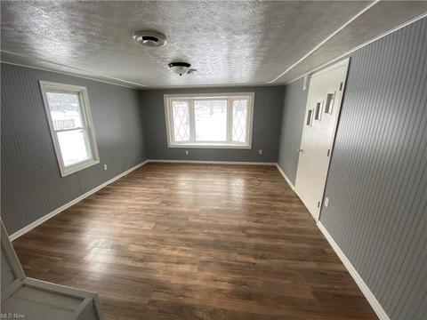 5295 Rolling Ave, Lorain, OH 44055 photo 17