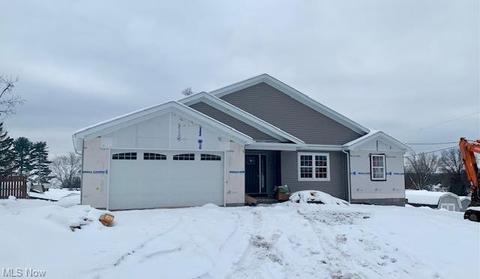 1312 E 2nd St, Dover, OH 44622 photo 2
