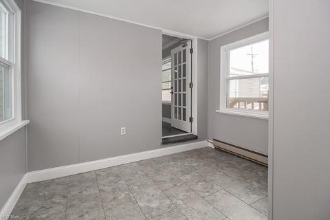 119 Hamilton St, Elyria, OH 44035 photo 8