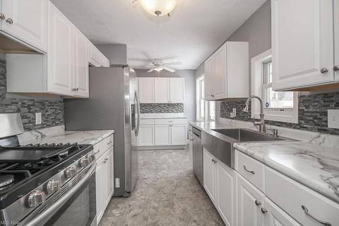 119 Hamilton St, Elyria, OH 44035 photo 10