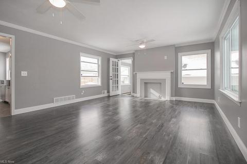 119 Hamilton St, Elyria, OH 44035 photo 5