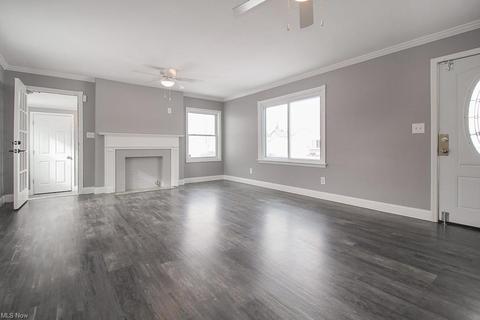119 Hamilton St, Elyria, OH 44035 photo 4