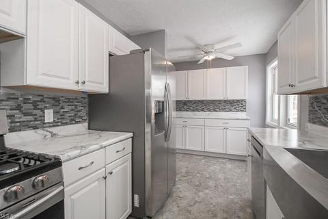 119 Hamilton St, Elyria, OH 44035 photo 12