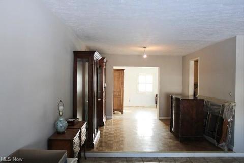 560 Hemlock Dr, Euclid, OH 44132 photo 8