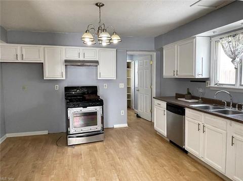 622 Denison Ave, Elyria, OH 44035 photo 7