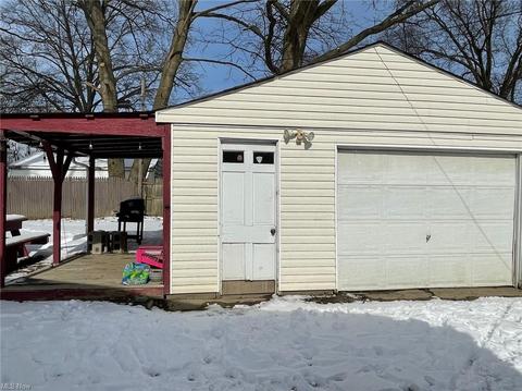 622 Denison Ave, Elyria, OH 44035 photo 2