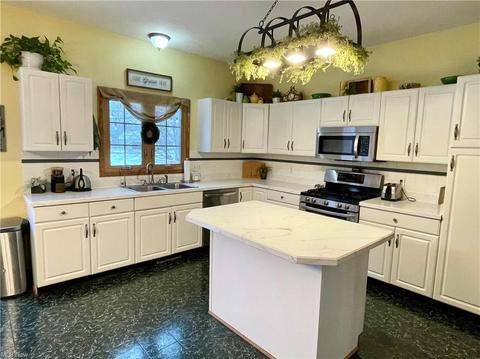 3805 Compton Ct, Stow, OH 44224 photo 7