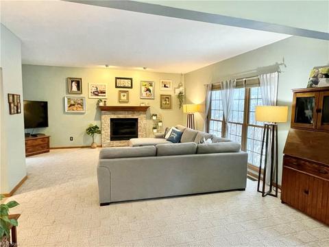 3805 Compton Ct, Stow, OH 44224 photo 5
