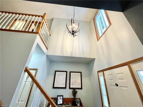3805 Compton Ct, Stow, OH 44224 photo 3