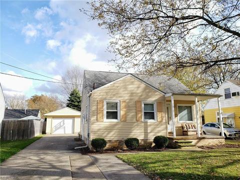 1233 Cedar Dr, Lorain, OH 44052 photo 1