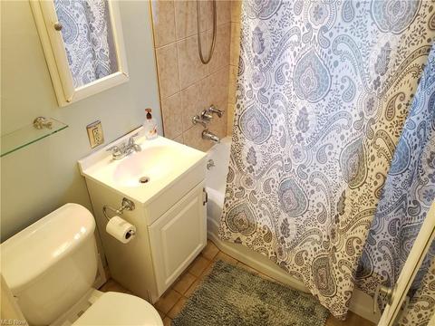 1233 Cedar Dr, Lorain, OH 44052 photo 11