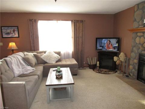 1034 Tornes Rd, Lowell, OH 45744 photo 4