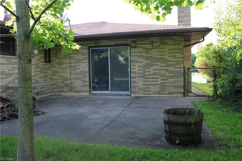 5603 Laurent Dr, Parma, OH 44129 photo 6